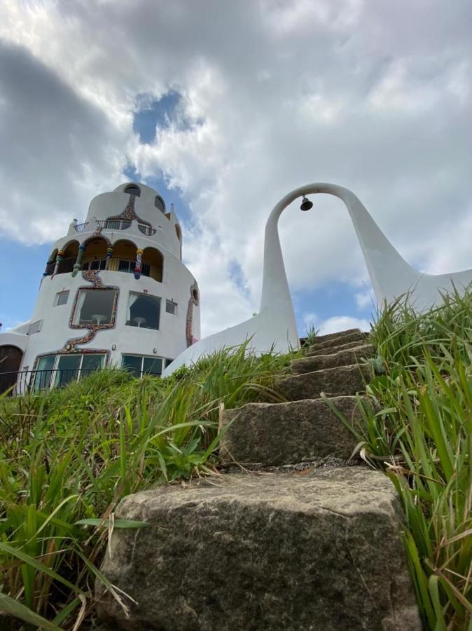 Mermaid Hill Villa Makung Kültér fotó